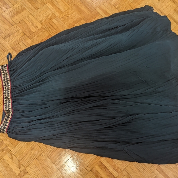 Dark blue teal lehenga - Picture 4 of 7